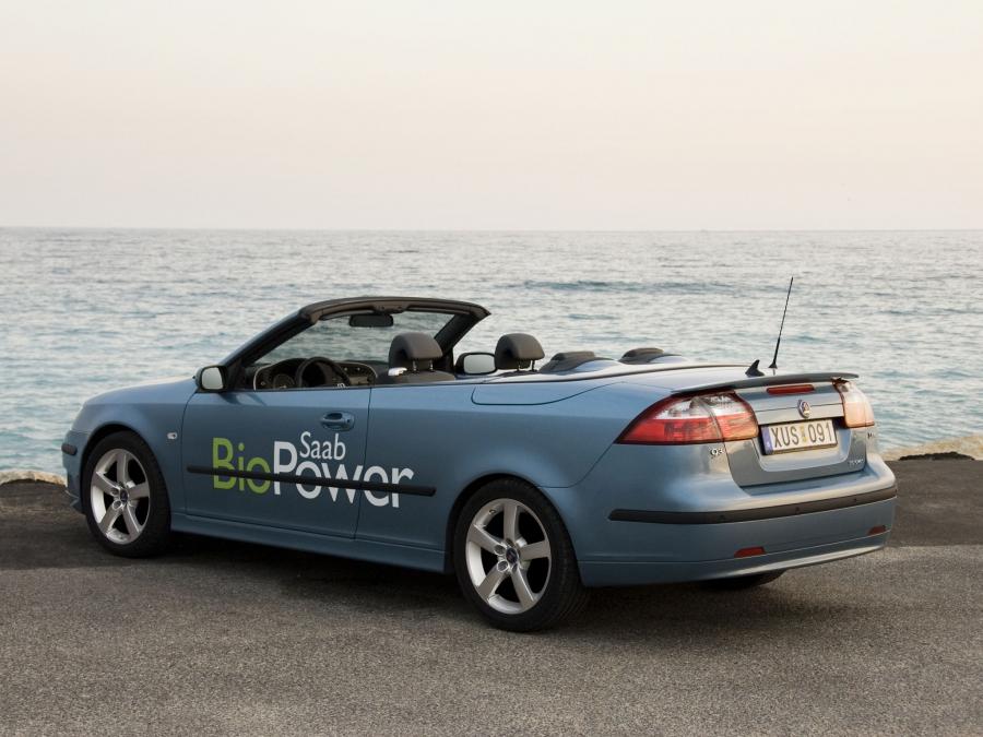  Saab 9-3 BioPower Convertible 2006 года  (фото 8 из 16)